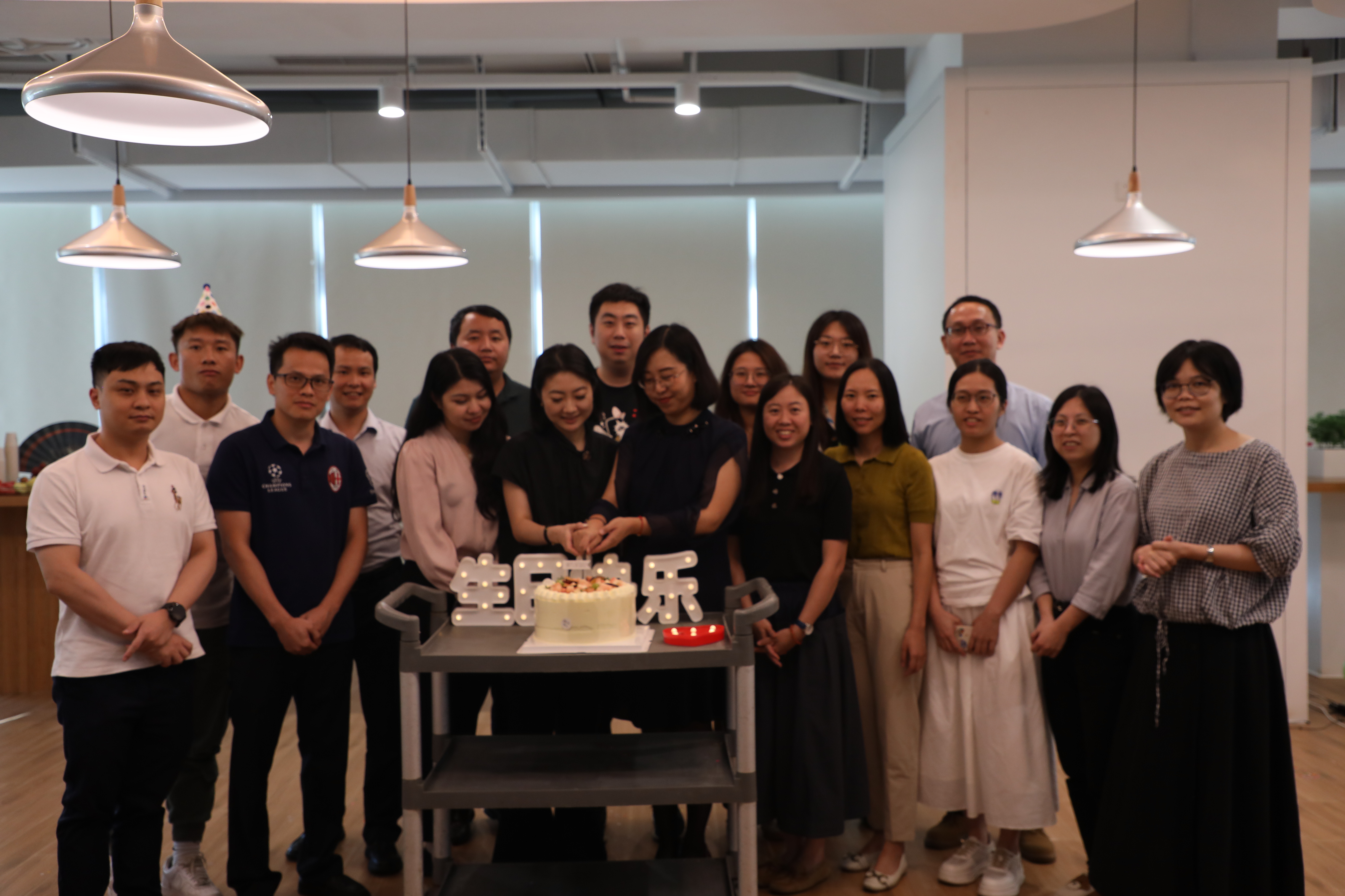 BEVITOR·伟德国际集团2023年度第二期集体生日会